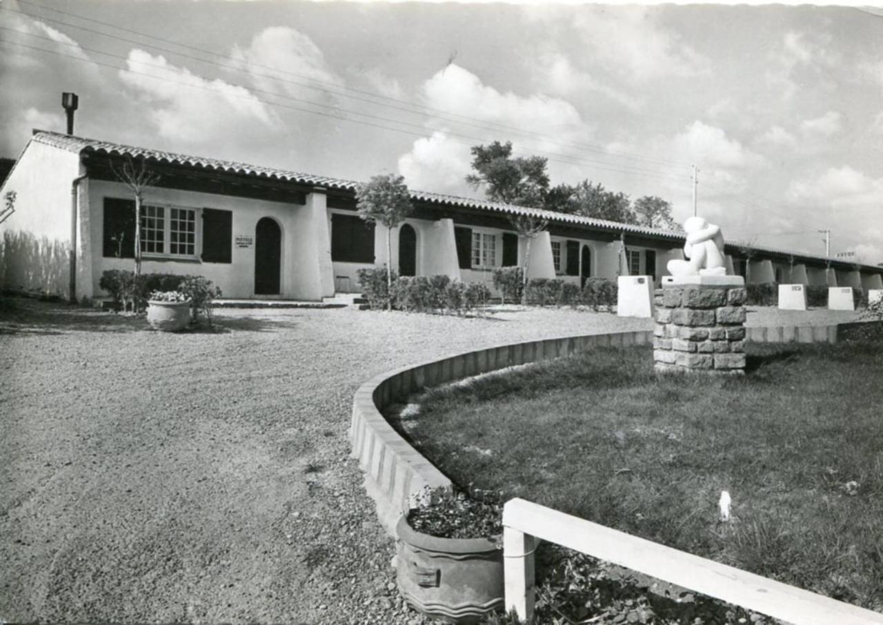Motel La Croque Sel การ์กาซอน ภายนอก รูปภาพ